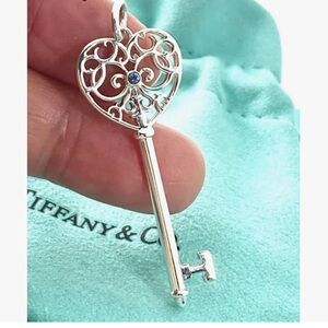 Tiffany & Co Enchant Key Pendant Charm Blue Sapphire Silver  with necklace